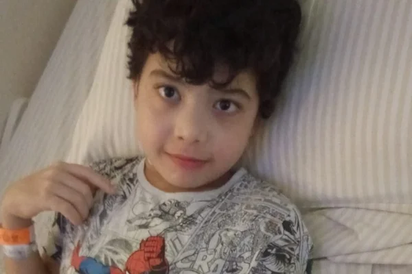 Gladson Garcia Silva, 8 anos, recebeu transplante de coração em parceria do hospital Albert Einstein com o SUS