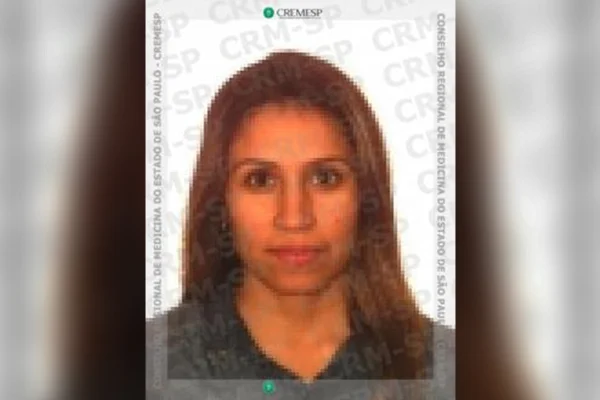 Kathia Nineth Porcel Rosales, médica que escravizou babá em apartamento no Morumbi, em São Paulo. - Metrópoles
