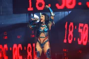 Katy Perry durante a turnê Lifetimes