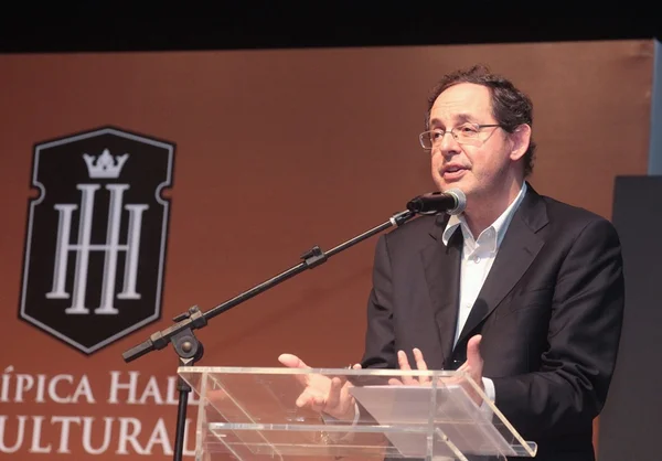 “Brasília é uma utopia que caducou”, diz o filósofo Eduardo Gianetti