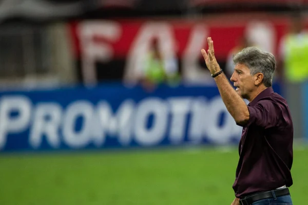 Pouca gente no Maracanã: desinteresse do Flamengo contagiou a torcida