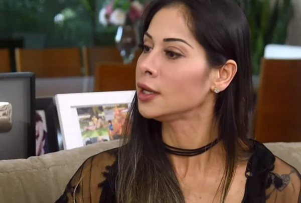 Maíra Cardi chocada