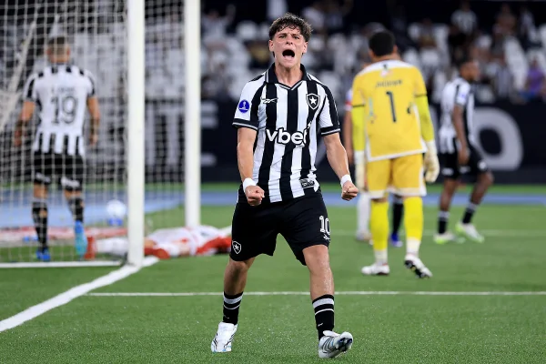 Álvaro Montoro, meio-campo do Botafogo