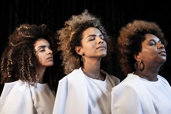 “Pentes” volta ao cartaz e põe em cena a identidade da mulher negra