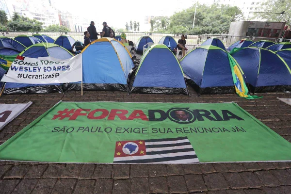 Acampamento do Ucraniza São Paulo, no vão do Masp, na capital paulista (2)