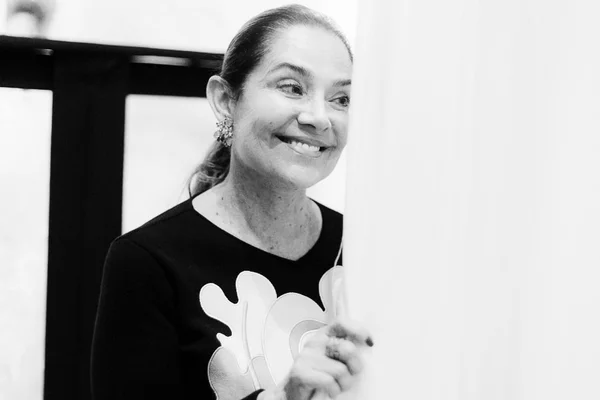 Maria Virgínia, a estilista que veste as noivas de Brasília há 40 anos