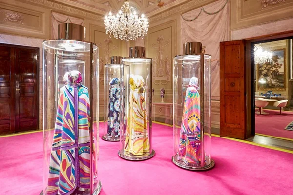 Grupo LVMH abre ateliê de alta-costura da Givenchy para visitação