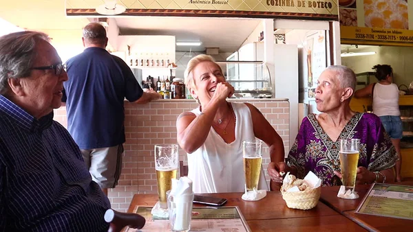 Comida de verdade: Chef Mara Alcamim visita o Quituart, no Lago Norte