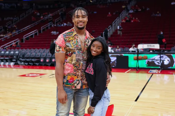 Simone Biles e Jonathan Owens