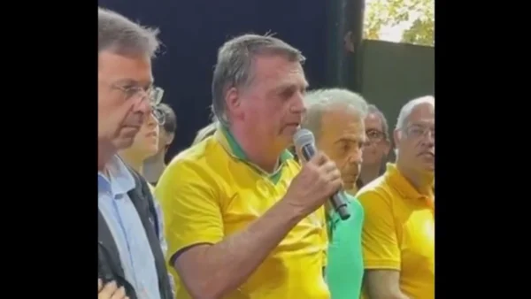Ex-presidente Jair Bolsonaro comentou acidente aéreo em Vinhedo - Metrópoles