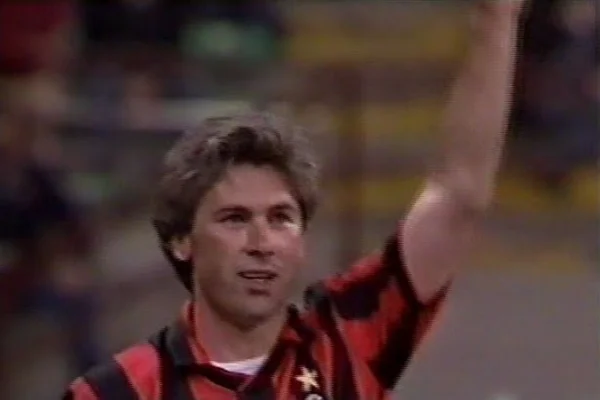Imagem colorida de Ancelotti, como jogador