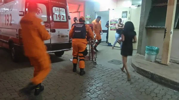 DF: mulher joga água fervendo no marido e no filho de 3 anos