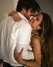 Giulia Be e Conor Kennedy devem se casar em julho de 2026