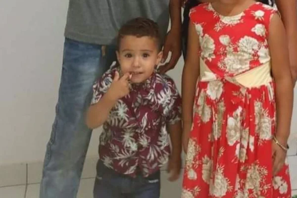 criança tiro cabeça goiania