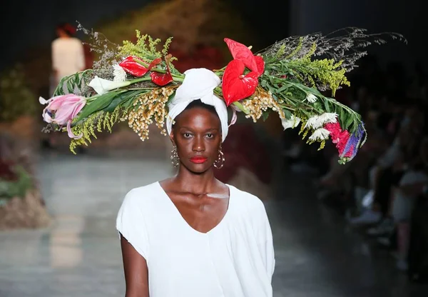 Representatividade define desfiles de marcas estreantes no SPFW