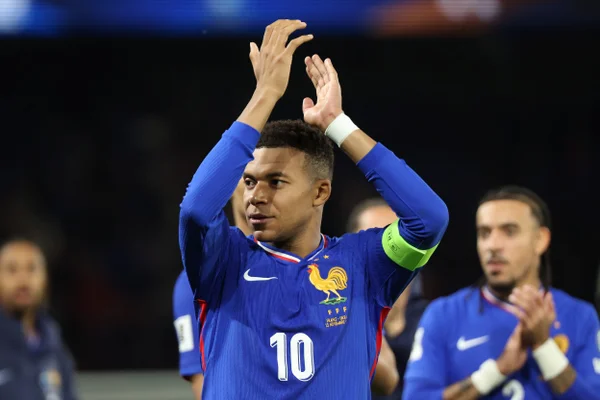 Foto colorida de Kylian Mbappé - Metrópoles