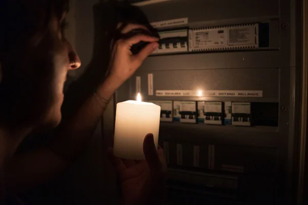 Pela primeira vez desde o temporal, capital paulista registra o menor número desde o pico da crise, quando 2,2 milhões ficarem sem energia - Metrópoles