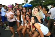 Foliões tomam as ruas de Brasília no segundo dia de carnaval - imagem 4 Foliões tomam as ruas de Brasília no segundo dia de carnaval - imagem 4