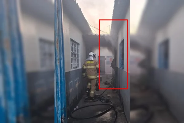 Bombeiros salvam moradores encurralados após incêndio em casa no DF