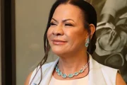 "Burra ridícula", dispara Dona Ruth contra internauta