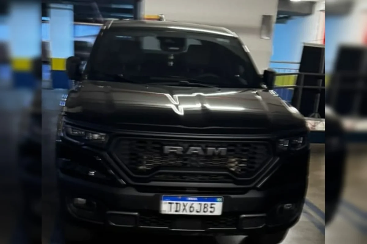 Líder de esquema de venda de anabolizantes ostentava carros de luxo - imagem 5 Líder de esquema de venda de anabolizantes ostentava carros de luxo - imagem 5