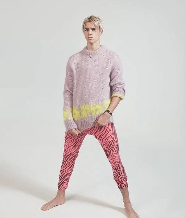 O styling é de Danny Reed O styling é de Danny Reed