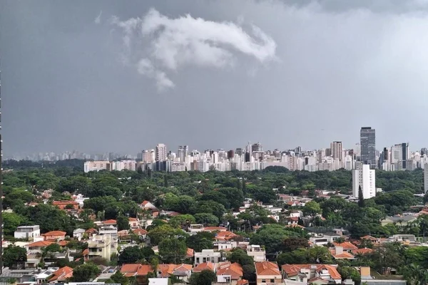 Avanço da frente fria altera previsão do tempo em SP - Metrópoles