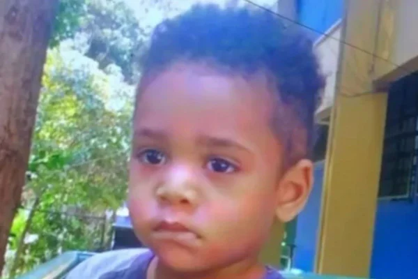 Imagem colorida mostra o menino Apollo Gabriel, morto em novembro de 2023 - Metrópoles