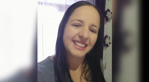 Denize Savalagio Kniess, de 29 anos, era casada e tinha uma filha de cinco meses