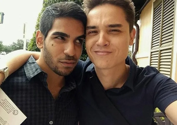 Casal morto em boate de Orlando será enterrado lado a lado