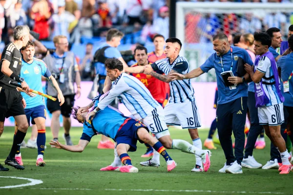 Foto colorida da final da Copa do Mundo - Metrópoles