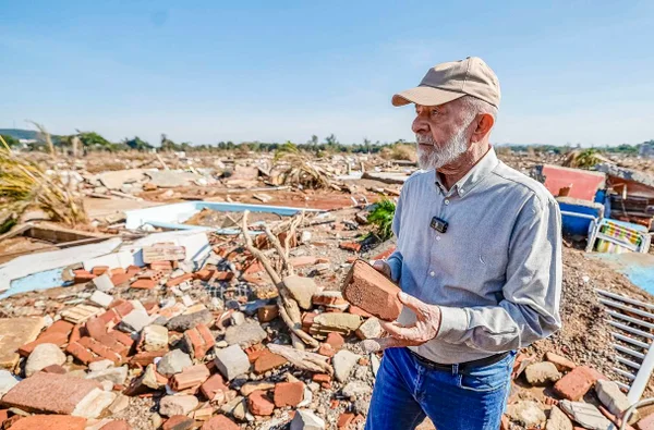 Presidente Lula visita ao bairro de Passo de Estrela, em Cruzeiro do Sul (RS) -- Metrópoles