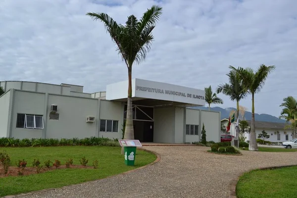 Prefeitura de Ilhota (SC) abre seleção com salários de até R$ 10 mil