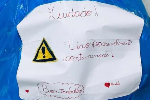 Menina deixa bilhete para catadores de lixo