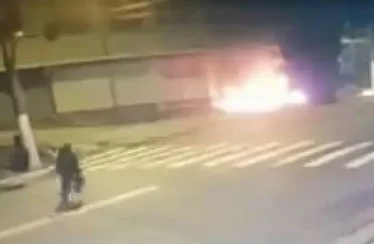 Morador de rua diz que queimou amigo após ter R$ 10 mil furtados