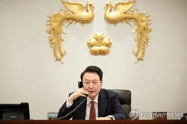 Imagem colorida mostra o presidente da Coreia do Sul, Yoon Suk-yeol - Metrópoles