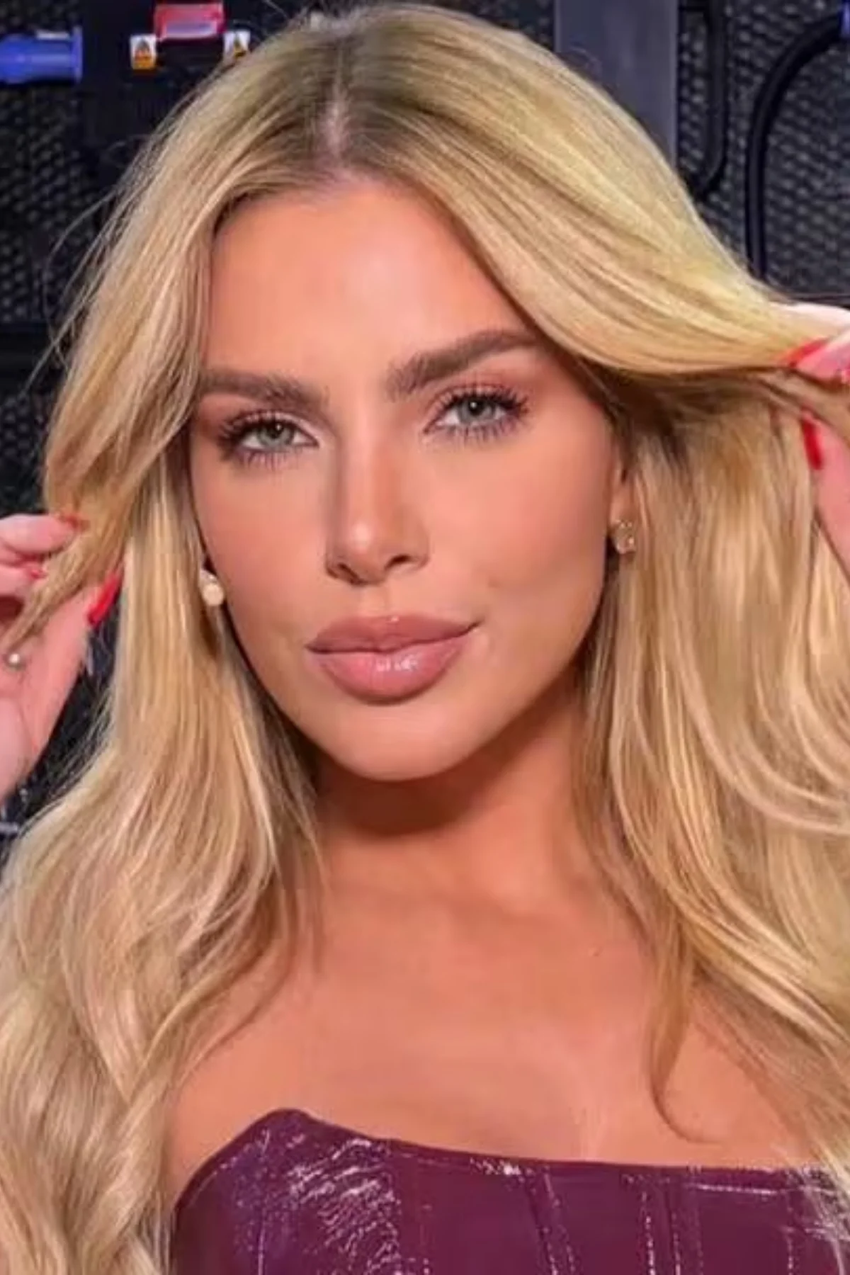 Erika Schneider. Erika Schneider.