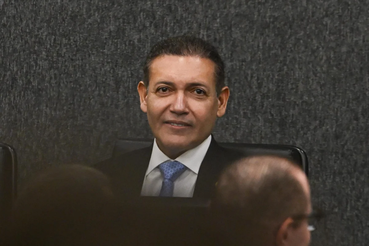 Nunes Marques diz que votação acontece com "pouquíssimas" intercorrências