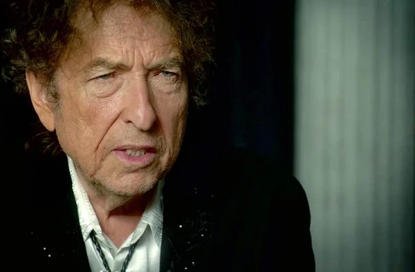 Crítica: Bob Dylan volta ao passado para cantar Murder Most Foul