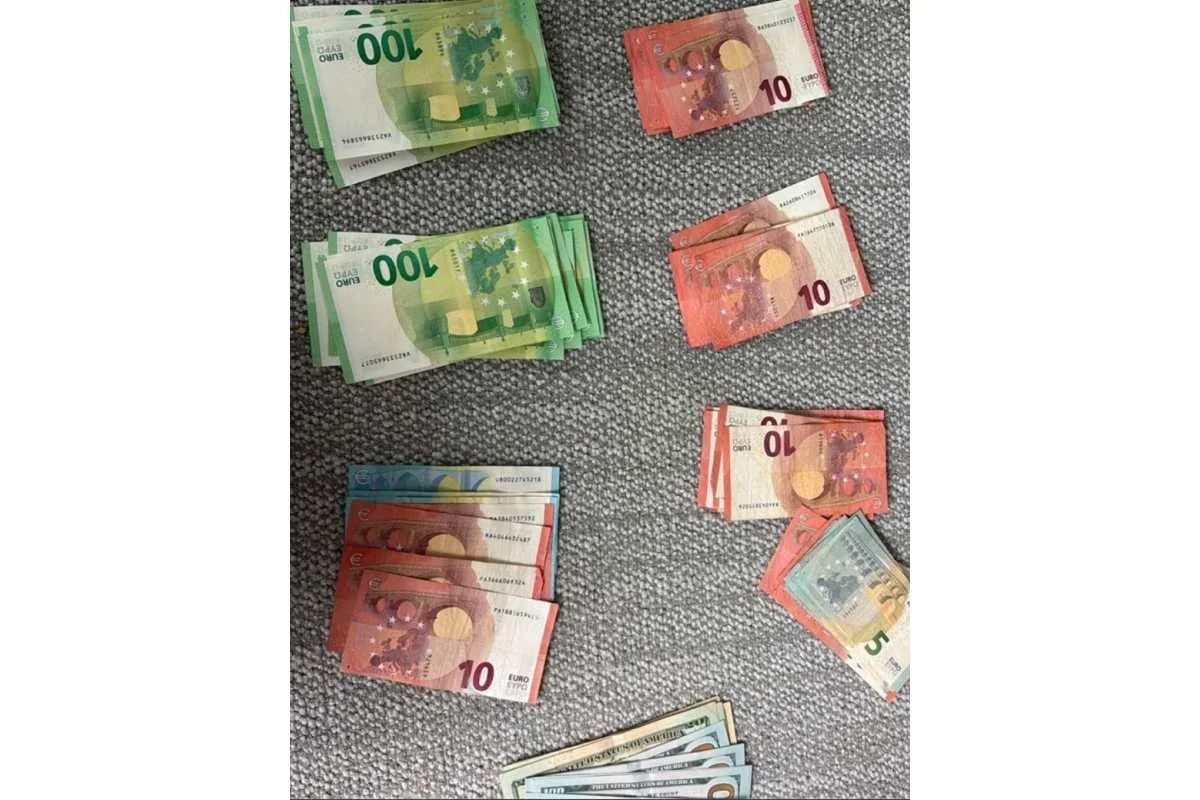 Dinheiro apreendido no escritório de Vorcaro no Banco Master Dinheiro apreendido no escritório de Vorcaro no Banco Master