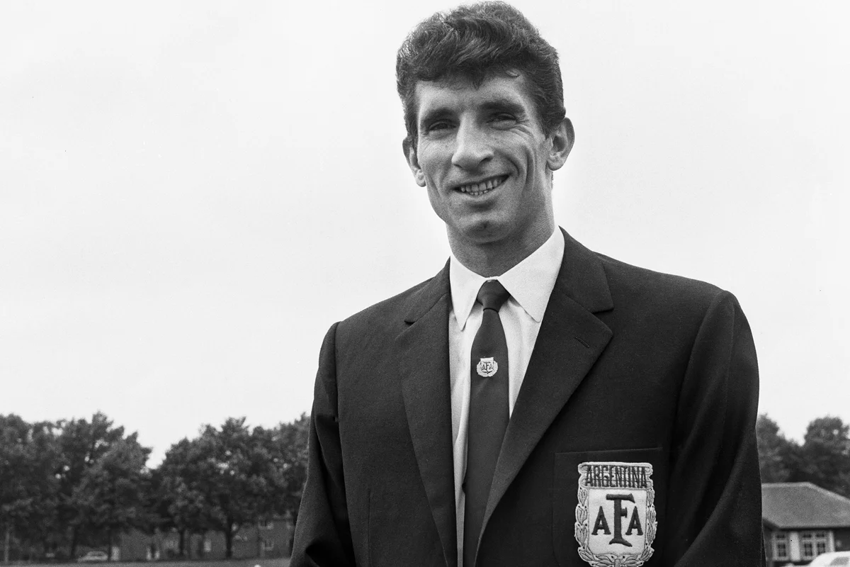Antonio Rattín, ex-jogador e ídolo do Boca Juniors, morre aos 89 anos - imagem 1 Antonio Rattín, ex-jogador e ídolo do Boca Juniors, morre aos 89 anos - imagem 1