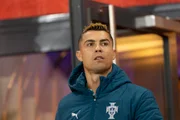 Torcida de Portugal se volta contra seleção após saída de Cristiano Ronaldo Torcida de Portugal se volta contra seleção após saída de Cristiano Ronaldo