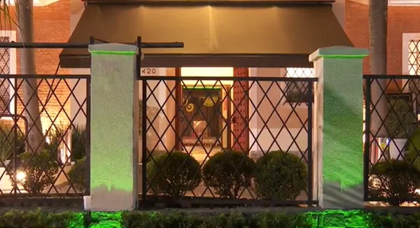 Assaltantes fazem 15 reféns para roubar cofre de restaurante em SP