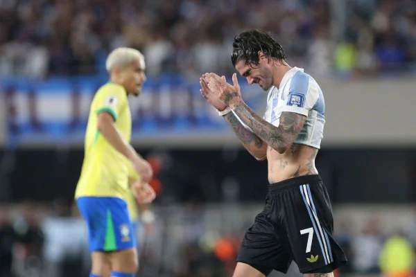 Argentina domina e goleia o Brasil. Assista aos gols da partida