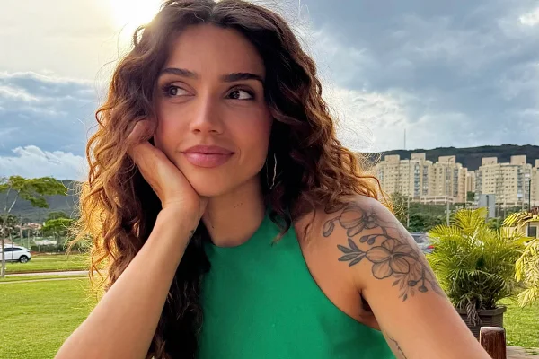 Paula Amorim relata virose durante a segunda gravidez: "De cama" - Metrópoles