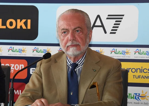 Imagem colorida de De Laurentiis