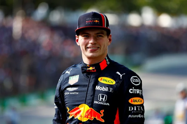 Fórmula 1: Verstappen estende contrato com a Red Bull até 2023