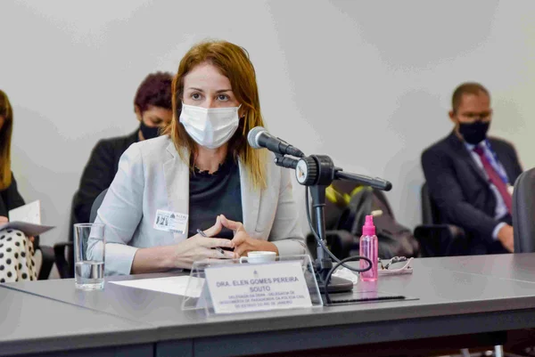 Delegada Ellen Souto, da Delegacia de Descoberta de Paradeiros