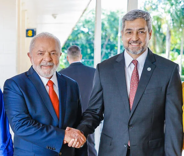 Lula e Benítez debatem corredor entre oceanos e acordo Mercosul/Europa