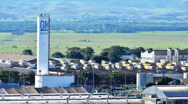 Foto aérea mostra a sede da General Motors GM em São José dos Campos